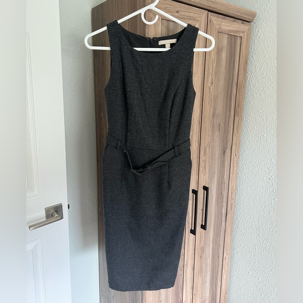 Women’s Banana republic dress size 0
Super cute classy